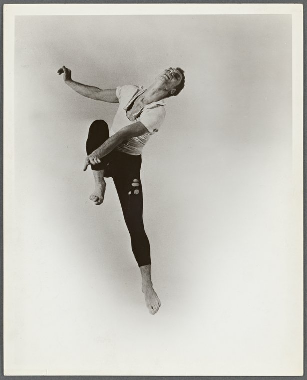 Merce Cunningham dans Untitled Solo (1956)