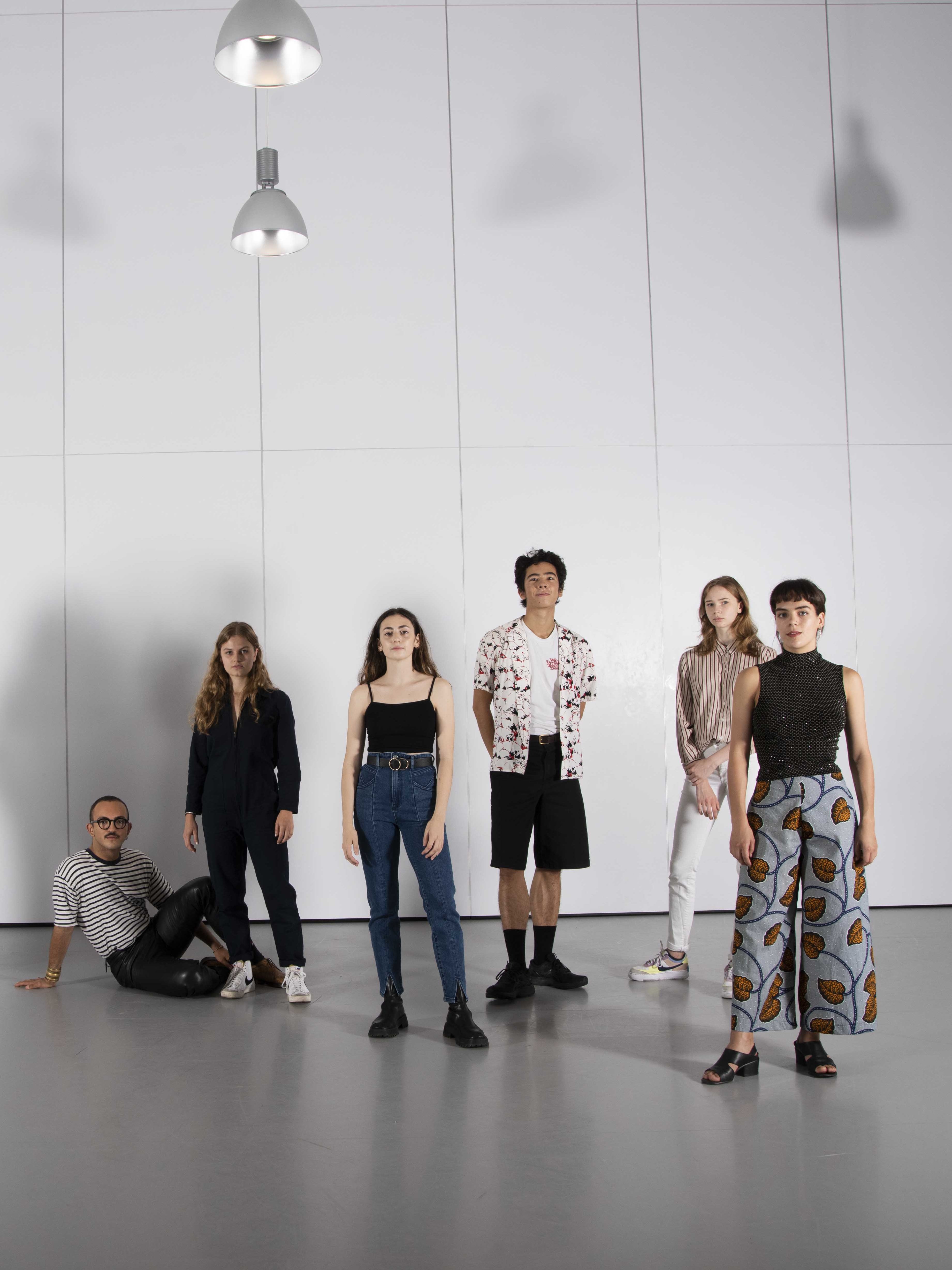 Collective of young performers from the CNSMDP Choreographic Ensemble.